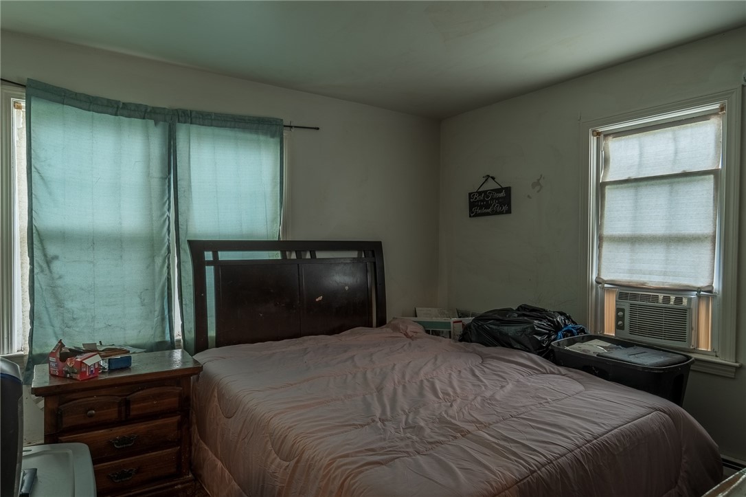74 Perry Street Bristol, RI 02809 - Photo 17 of 29 1st Floor