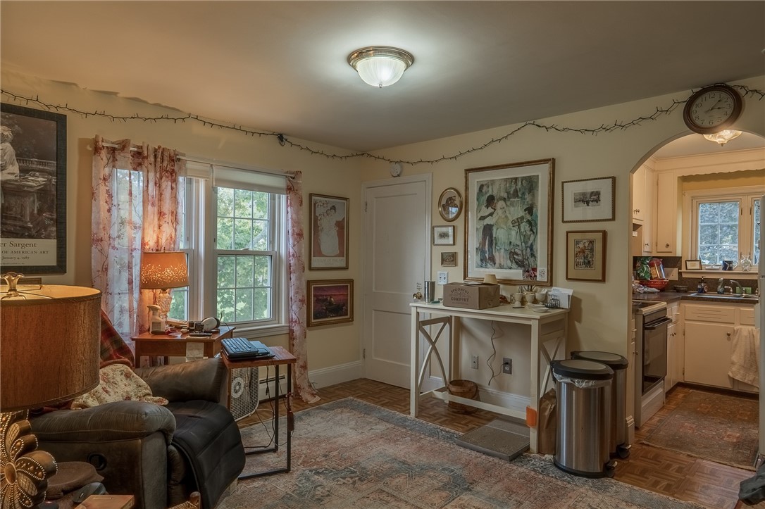 74 Perry Street Bristol, RI 02809 - Photo 5 of 29 2nd Floor