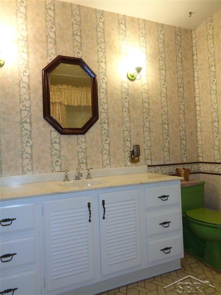 4601 Maple Road Frankenmuth, MI 48734 - Photo 10 of 20 31244572-9.JPG