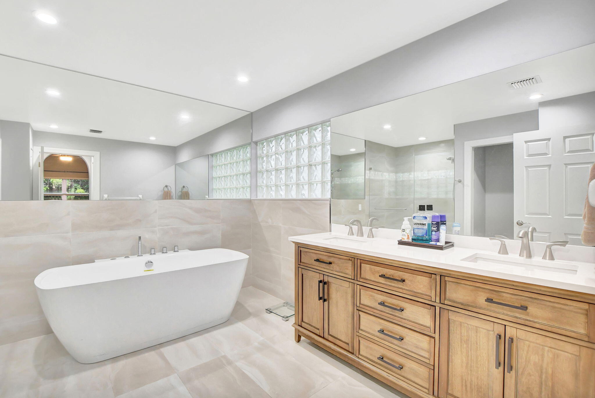 22687 Royal Crown Terrace East Boca Raton, FL 33433 - Photo 23 of 38 23-web-or-mls-DSC_2501
