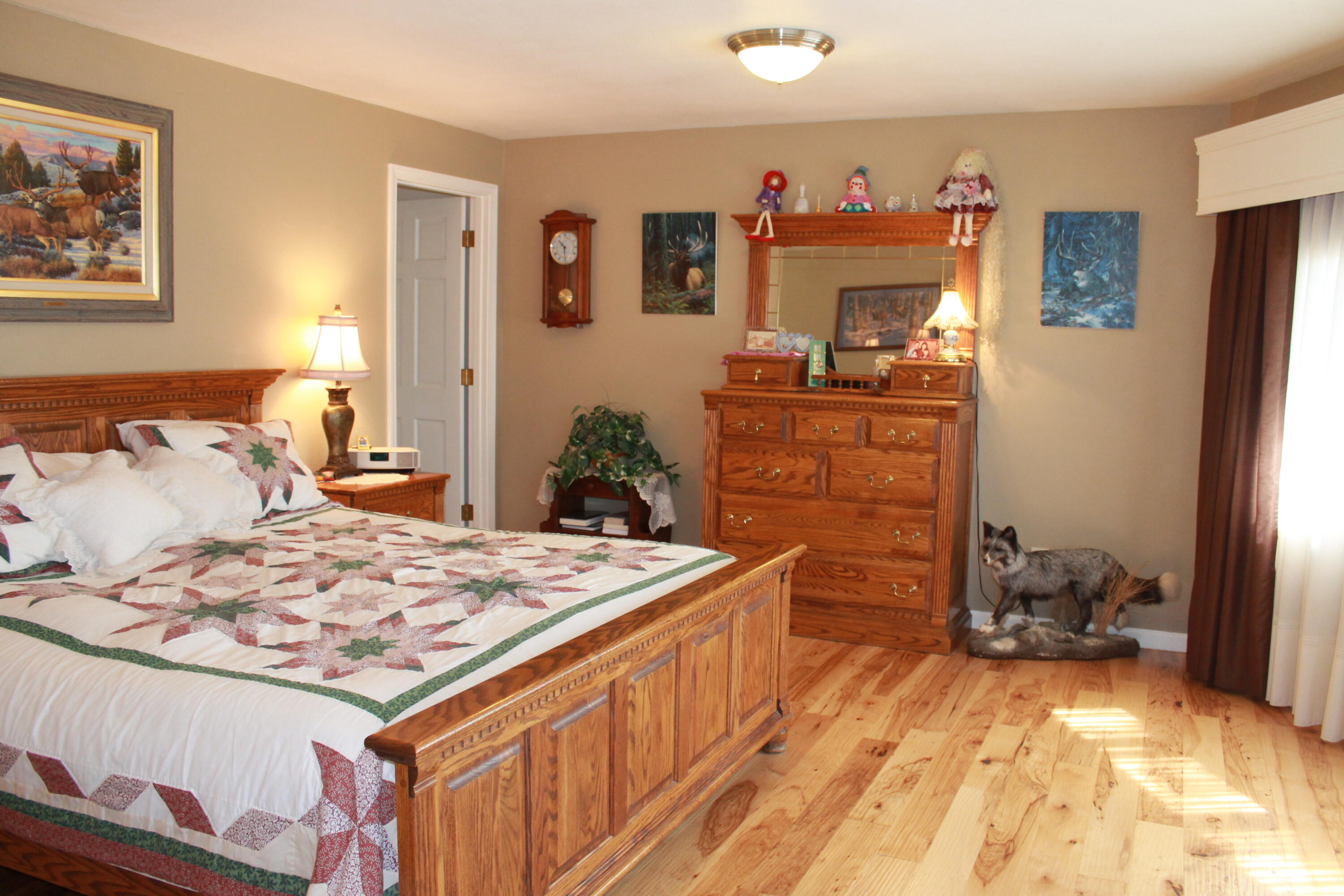 15324 Antioch Road White City, OR 97503 - Photo 29 of 51 Primary Bedroom