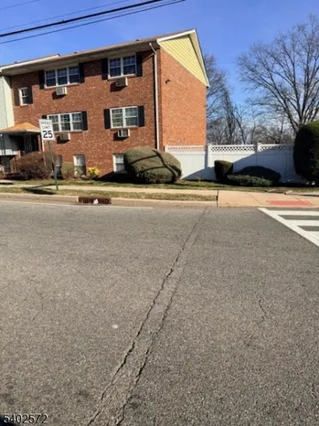 $2,250 | 355 Broad Street, Clifton, NJ 07013