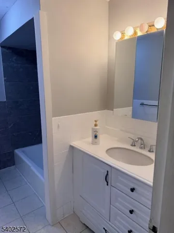 $2,250 | 355 Broad Street, Clifton, NJ 07013