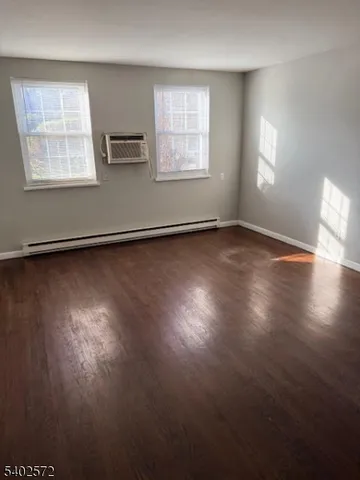$2,250 | 355 Broad Street, Clifton, NJ 07013