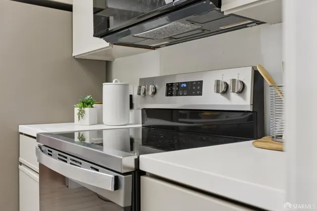 $1,195,000 | 101 Lombard Street, Unit 407W, San Francisco, CA 94111