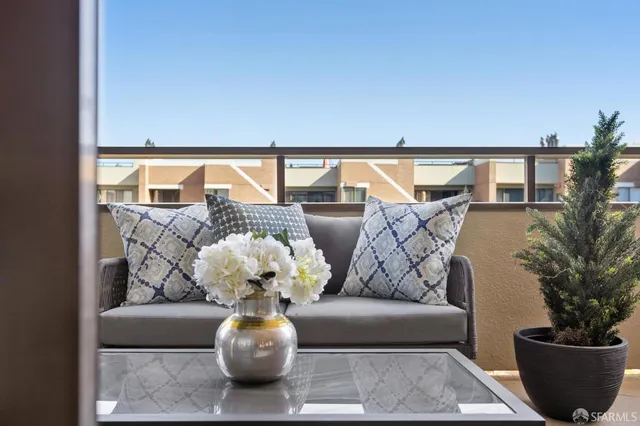 $1,195,000 | 101 Lombard Street, Unit 407W, San Francisco, CA 94111