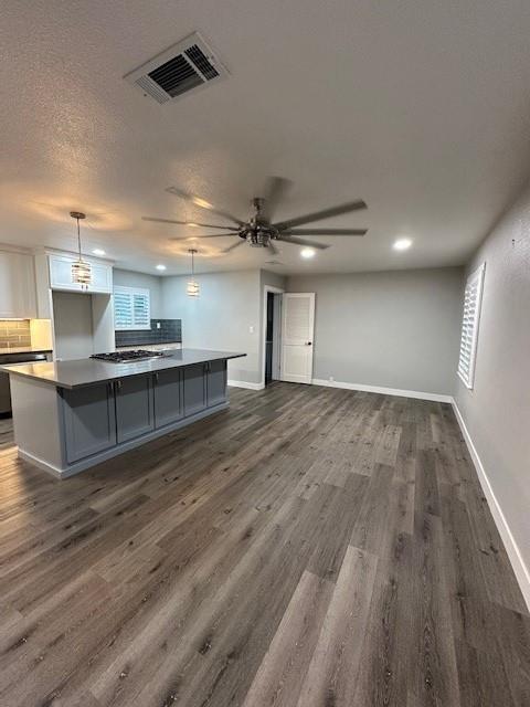2550 4th Avenue Merced, CA 95340 - Photo 8 of 34 a view of kitchen with cabinets