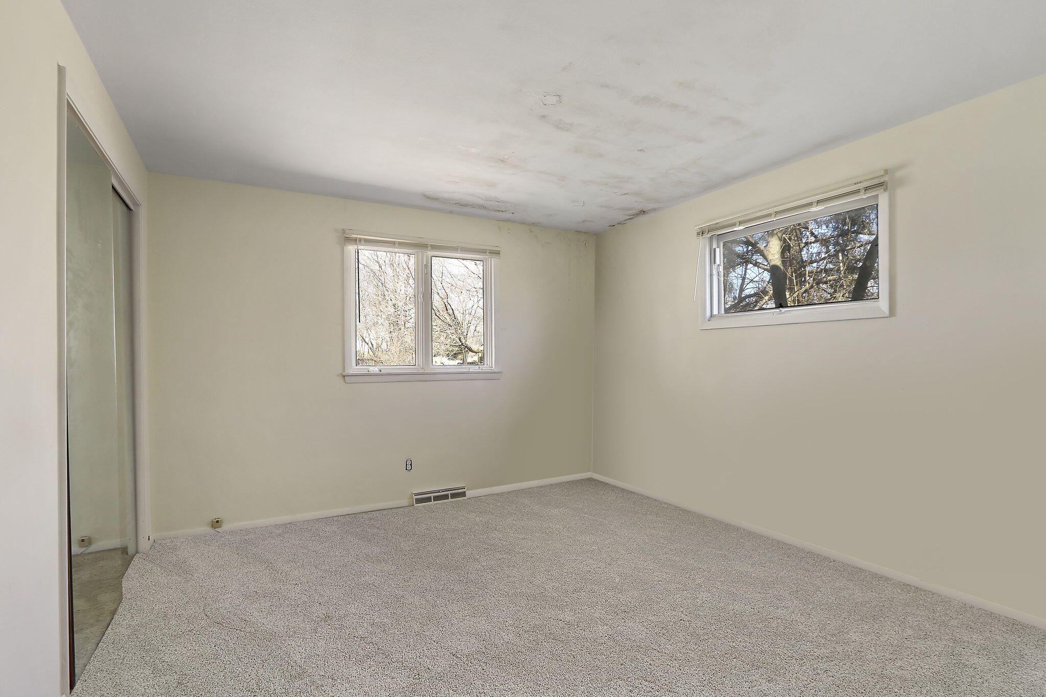 9140 Cooper Road Pleasant Prairie, WI 53158 - Photo 9 of 39 9140 - Bedroom 3