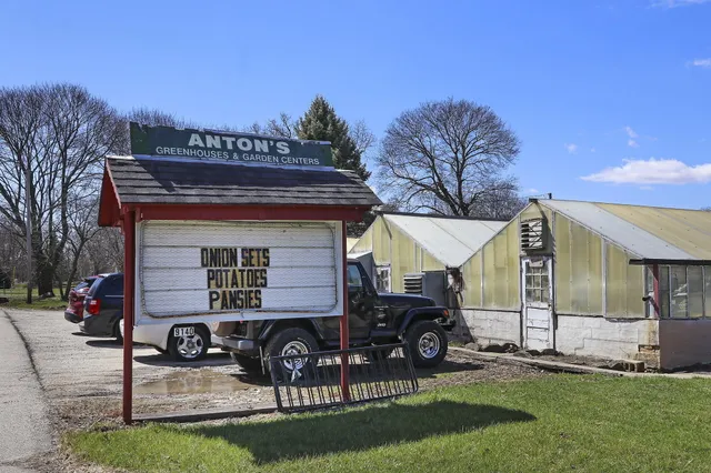 $599,900 | 9140 Cooper Road, Pleasant Prairie, WI 53158