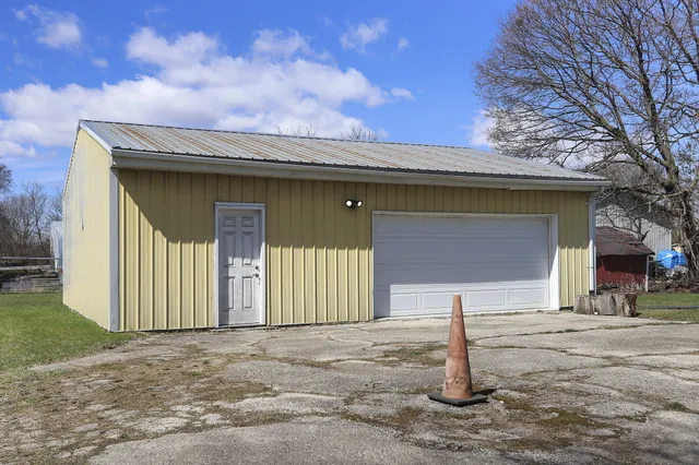 $599,900 | 9140 Cooper Road, Pleasant Prairie, WI 53158