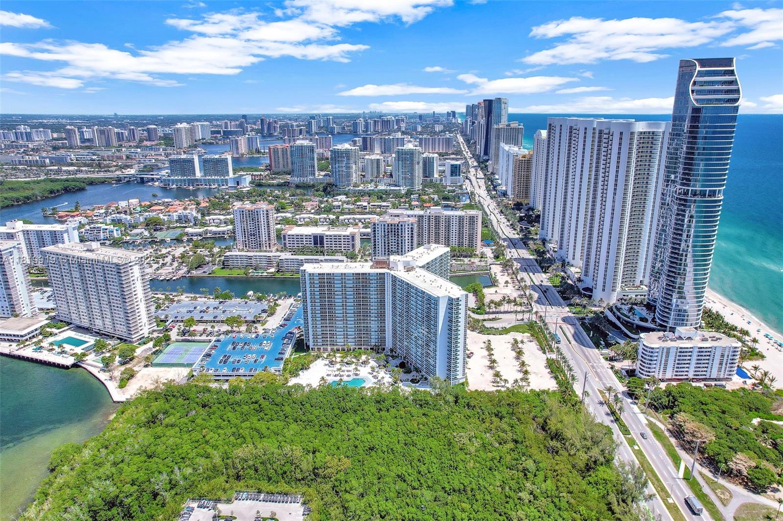 100 Bayview Drive, Unit 1223 Sunny Isles Beach, FL 33160 - Photo 26 of 34 a view of a city