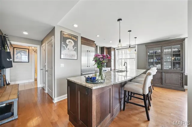 $529,000 | 232 North Kingshighway Boulevard, Unit 907, St. Louis, MO 63108