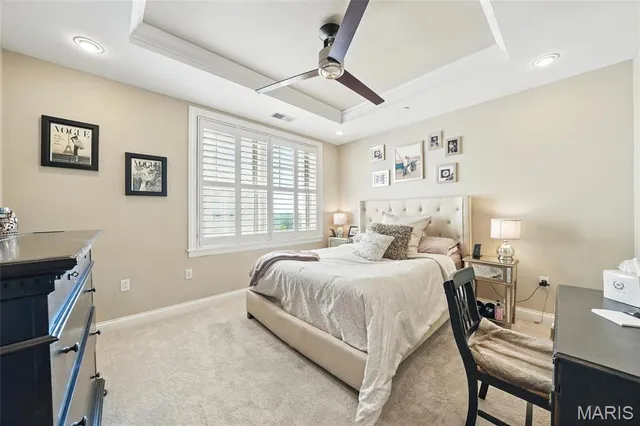 $529,000 | 232 North Kingshighway Boulevard, Unit 907, St. Louis, MO 63108