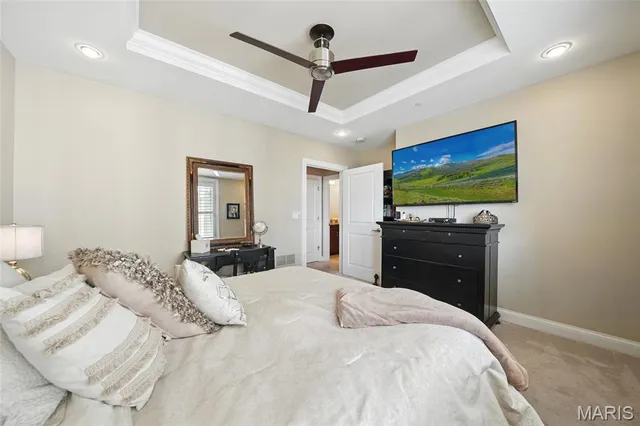 $529,000 | 232 North Kingshighway Boulevard, Unit 907, St. Louis, MO 63108