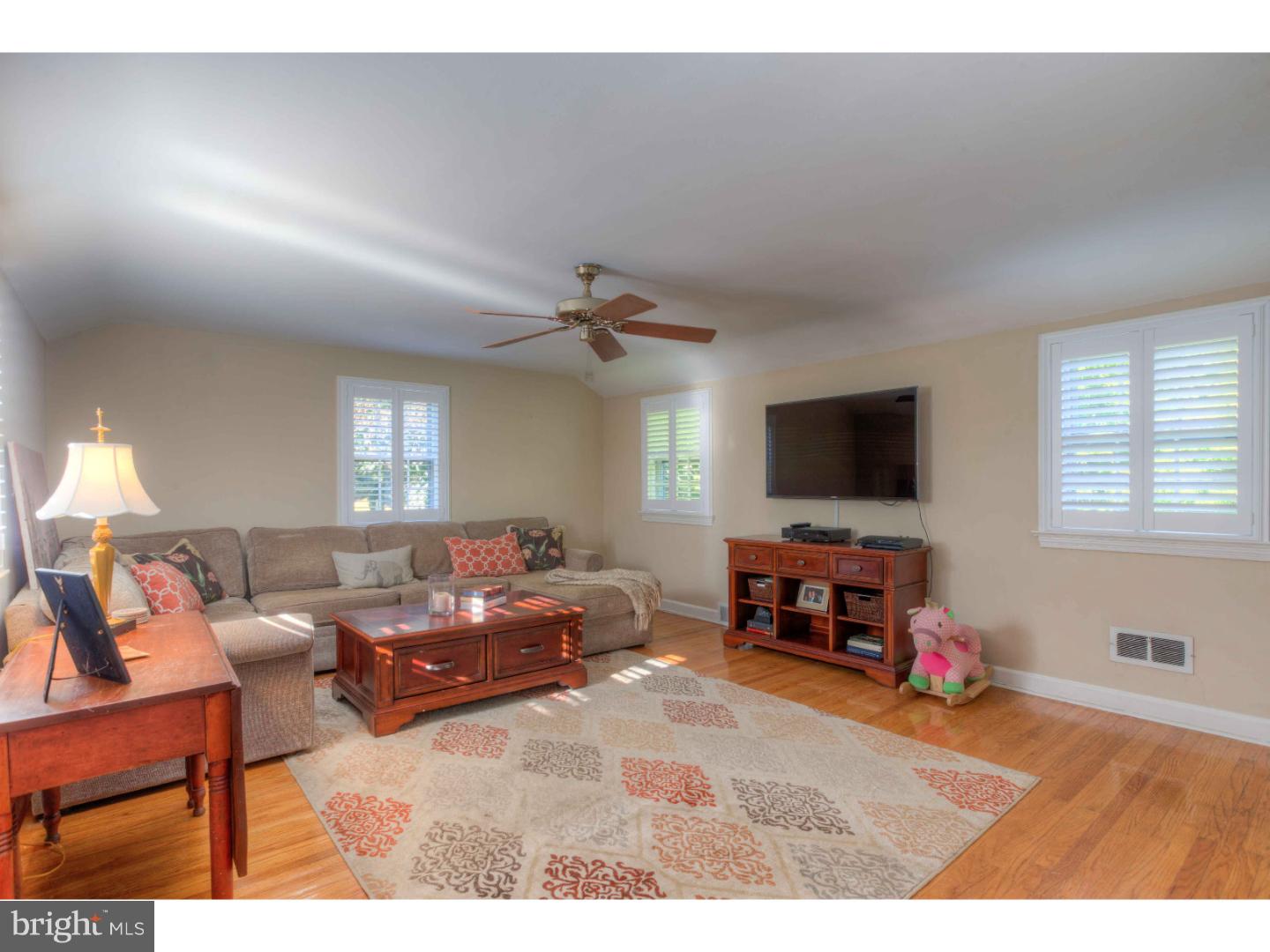 215 Deepdale Road Wayne, PA 19087 - Photo 14 of 23 Bedroom 4