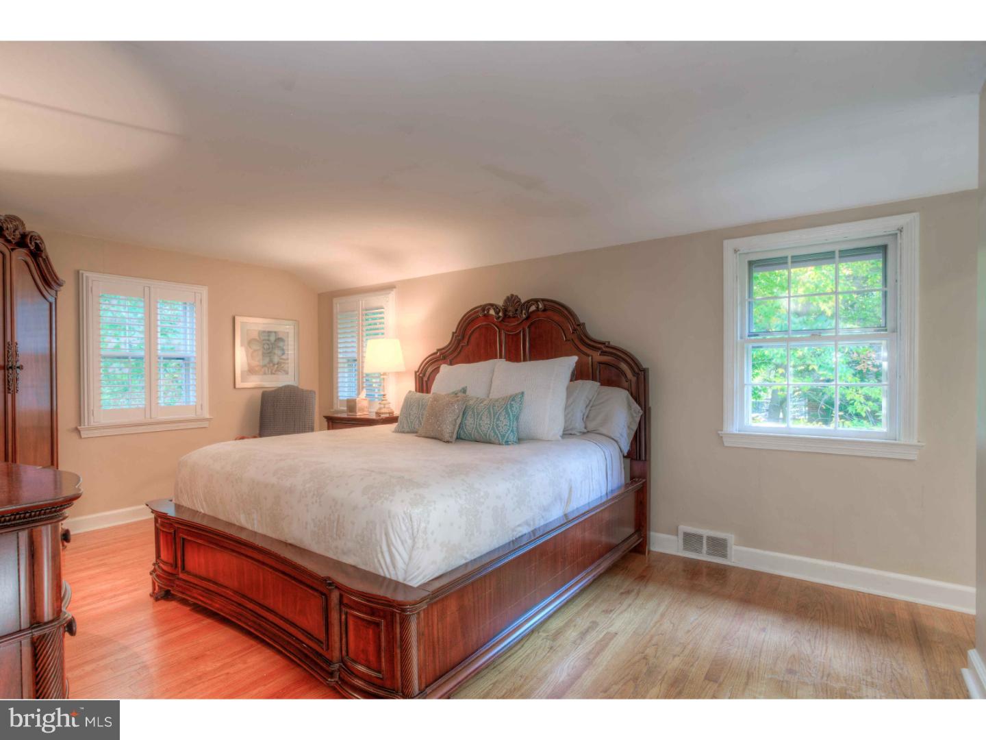 215 Deepdale Road Wayne, PA 19087 - Photo 16 of 23 Master Bedroom
