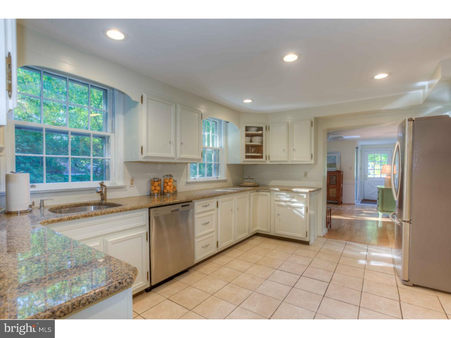 215 Deepdale Road Wayne, PA 19087 - Photo 9 of 23 Kitchen