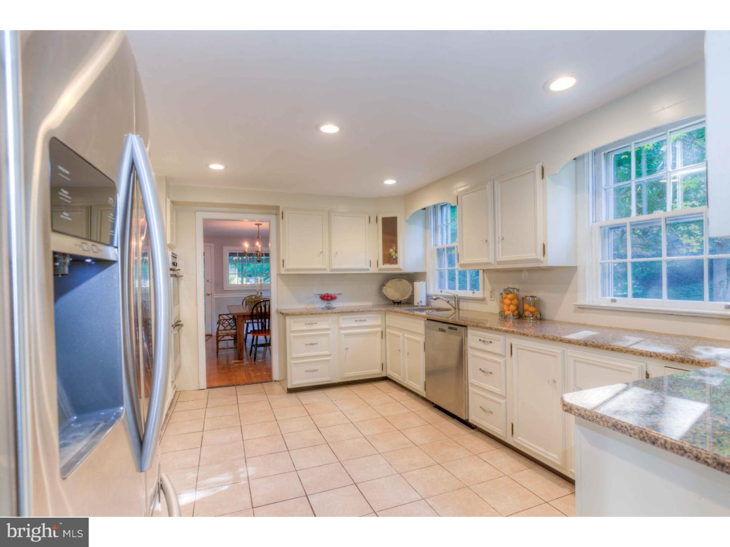 215 Deepdale Road Wayne, PA 19087 - Photo 10 of 23 Kitchen