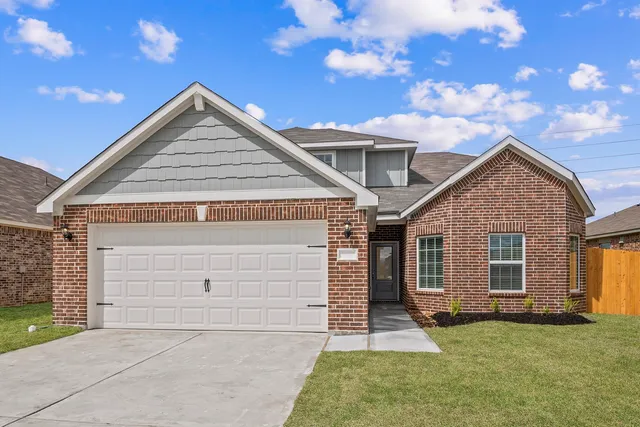 $349,900 | 15757 Bayberry Trce Drive, Conroe, TX 77303