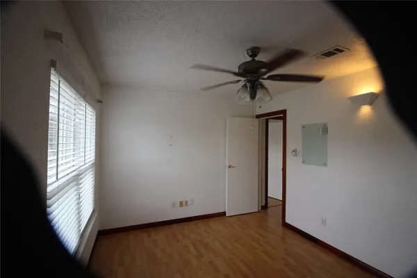 $2,400 | 458 Woodrail Drive, Webster, TX 77598
