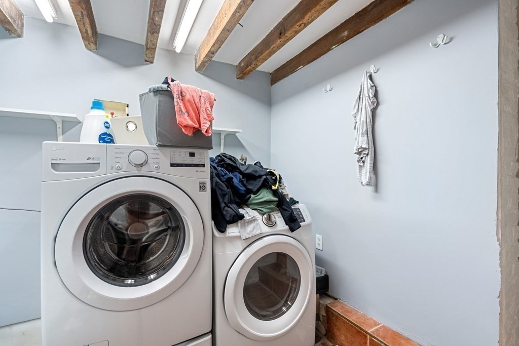 330 1/2 E Street, Unit 1 Boston, MA 02127 - Photo 30 of 36