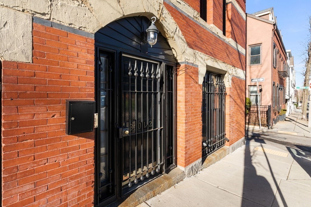 330 1/2 E Street, Unit 1 Boston, MA 02127 - Photo 31 of 36