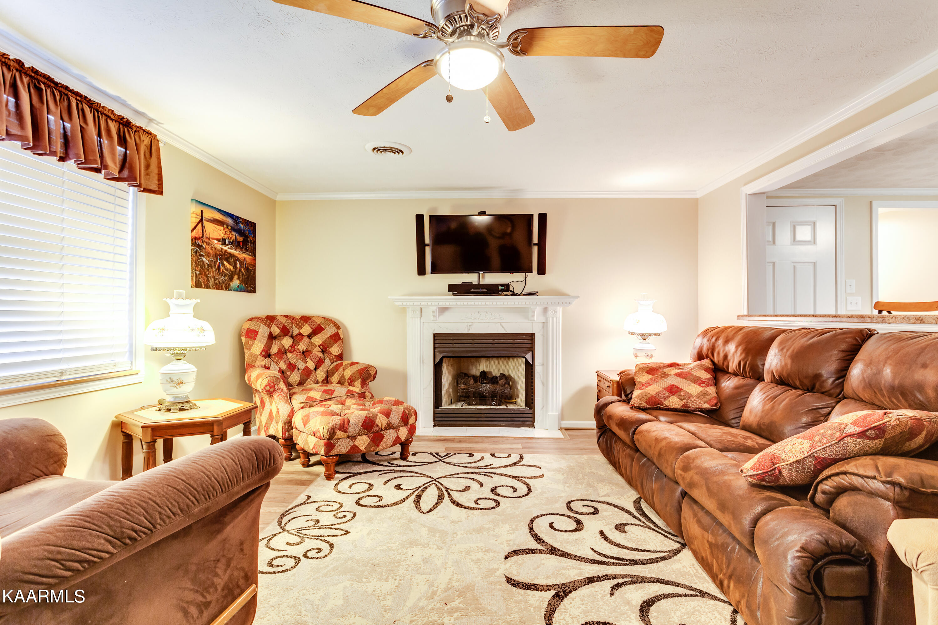 119 Roy Road Cosby, TN 37722 - Photo 3 of 26 005220405-1-119RoyRdCosbyTN-SMALL