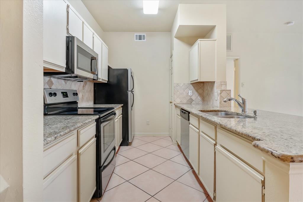 2524 Preston Road, Unit 1203 Plano, TX 75093 - Photo 7 of 23