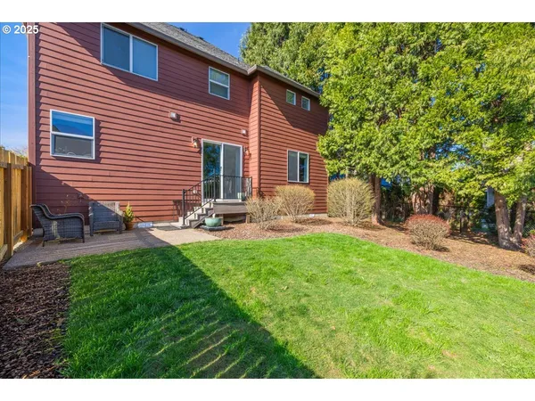 $715,000 | 13592 Southeast Sierra Drive, Clackamas, OR 97015