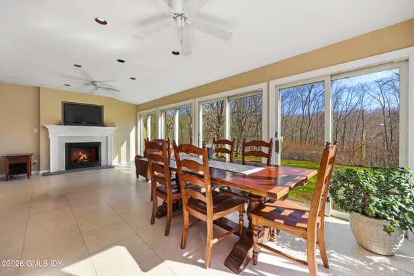 $1,650,000 | 21 Zygmont Lane, Greenwich, CT 06831