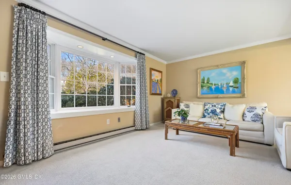 $1,650,000 | 21 Zygmont Lane, Greenwich, CT 06831