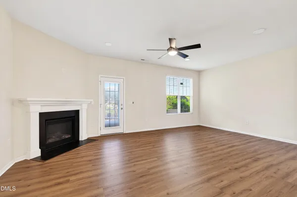 $1,995 | 524 Panorama View Loop, Cary, NC 27519