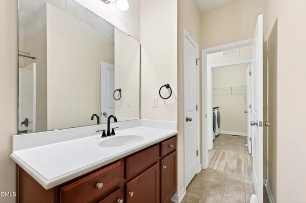 $1,995 | 524 Panorama View Loop, Cary, NC 27519