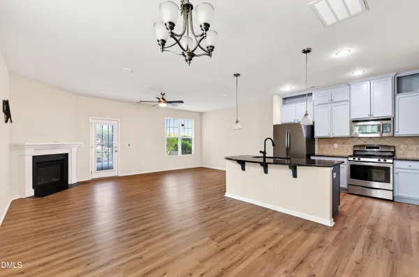 $1,995 | 524 Panorama View Loop, Cary, NC 27519