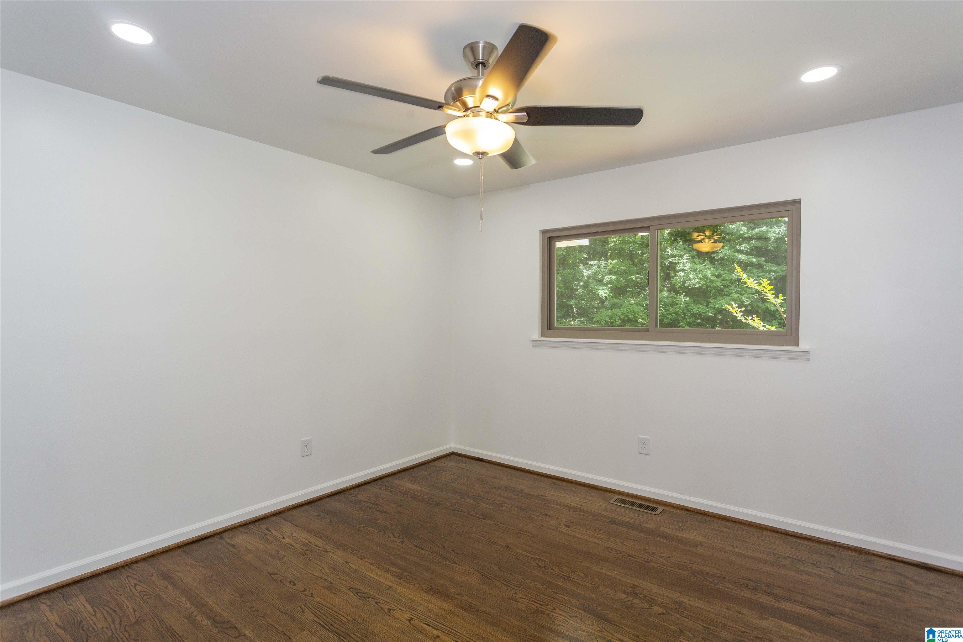 225 12th Place Northeast Alabaster, AL 35007 - Photo 20 of 46