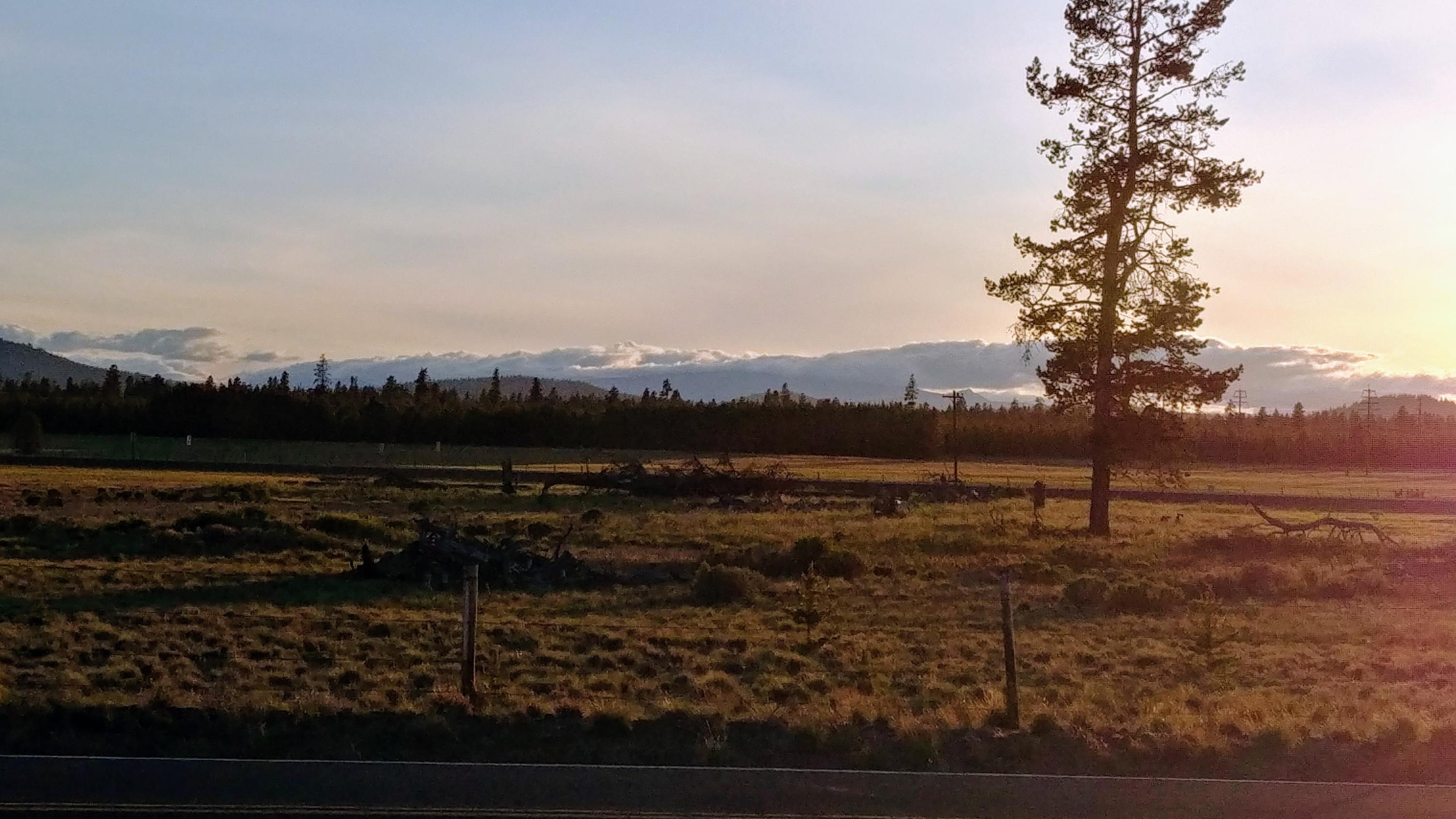 51241 Riley Lane La Pine, OR 97739 - Photo 3 of 13 0526202016_HDR
