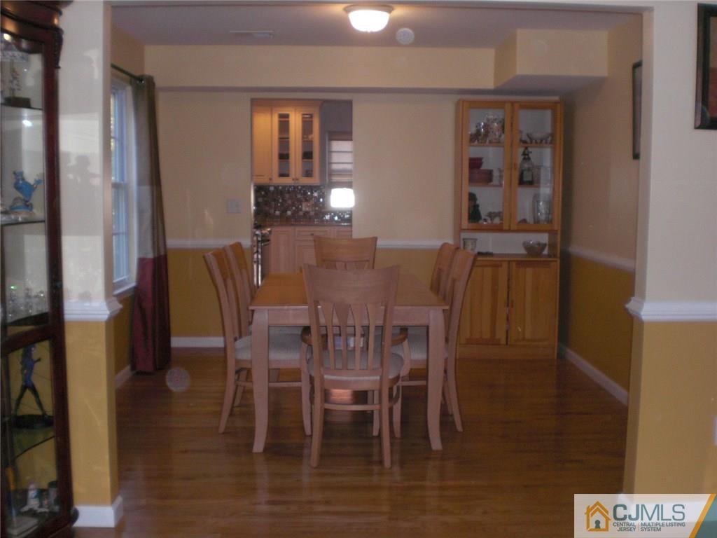 639 River Road Rahway, NJ 07065 - Photo 4 of 24 Gallery Image 4