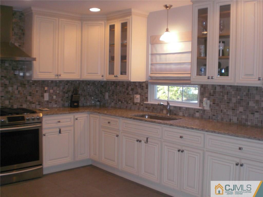 639 River Road Rahway, NJ 07065 - Photo 9 of 24 Gallery Image 9