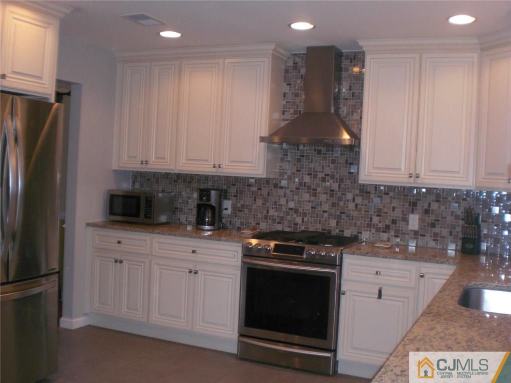 639 River Road Rahway, NJ 07065 - Photo 10 of 24 Gallery Image 10