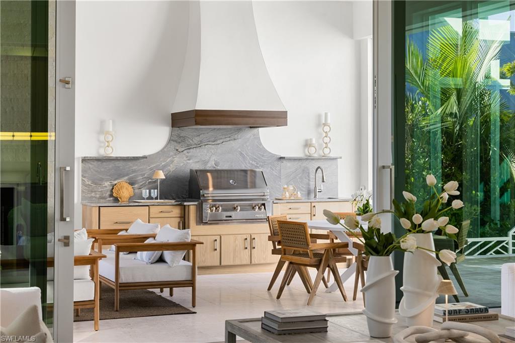 575 13th Avenue South Naples, FL 34102 - Photo 12 of 27