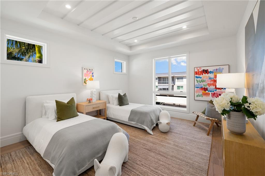 575 13th Avenue South Naples, FL 34102 - Photo 24 of 27