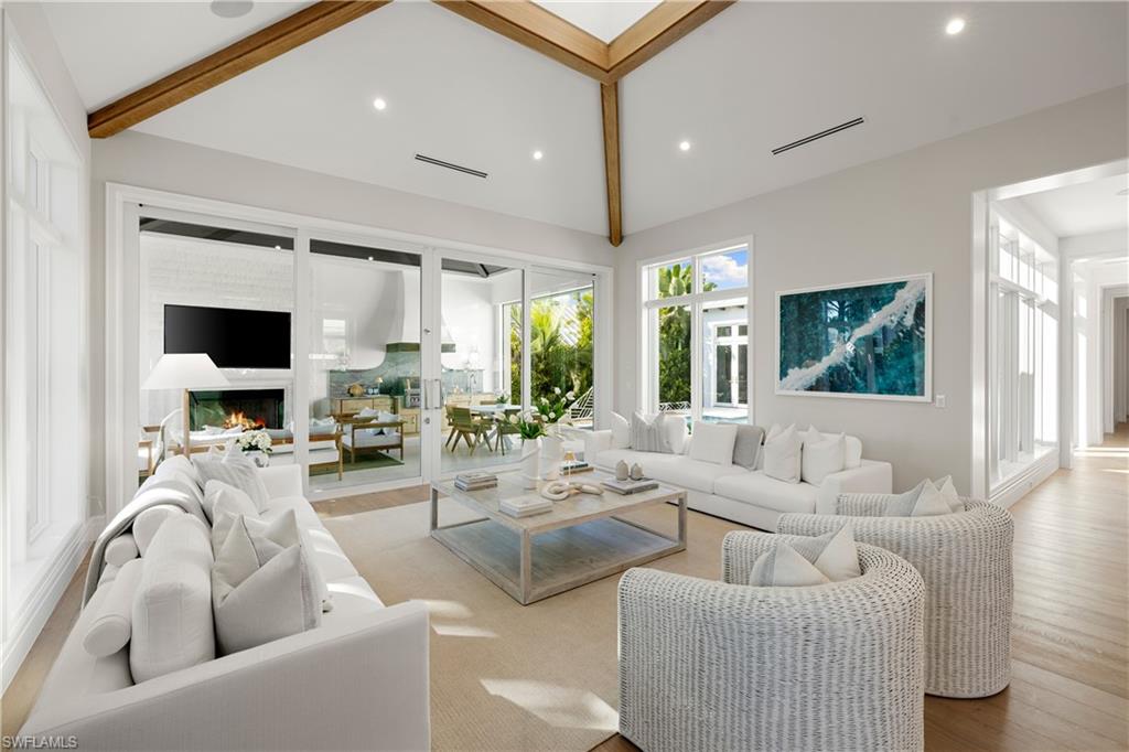 575 13th Avenue South Naples, FL 34102 - Photo 7 of 27