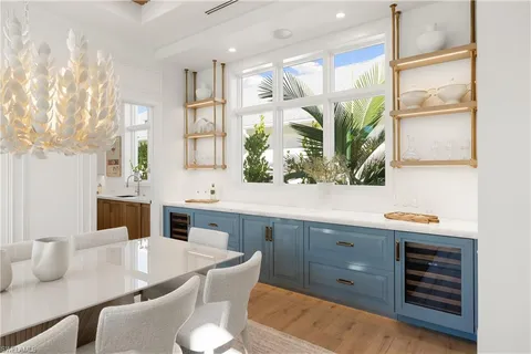 $10,500,000 | 575 13th Avenue South, Naples, FL 34102