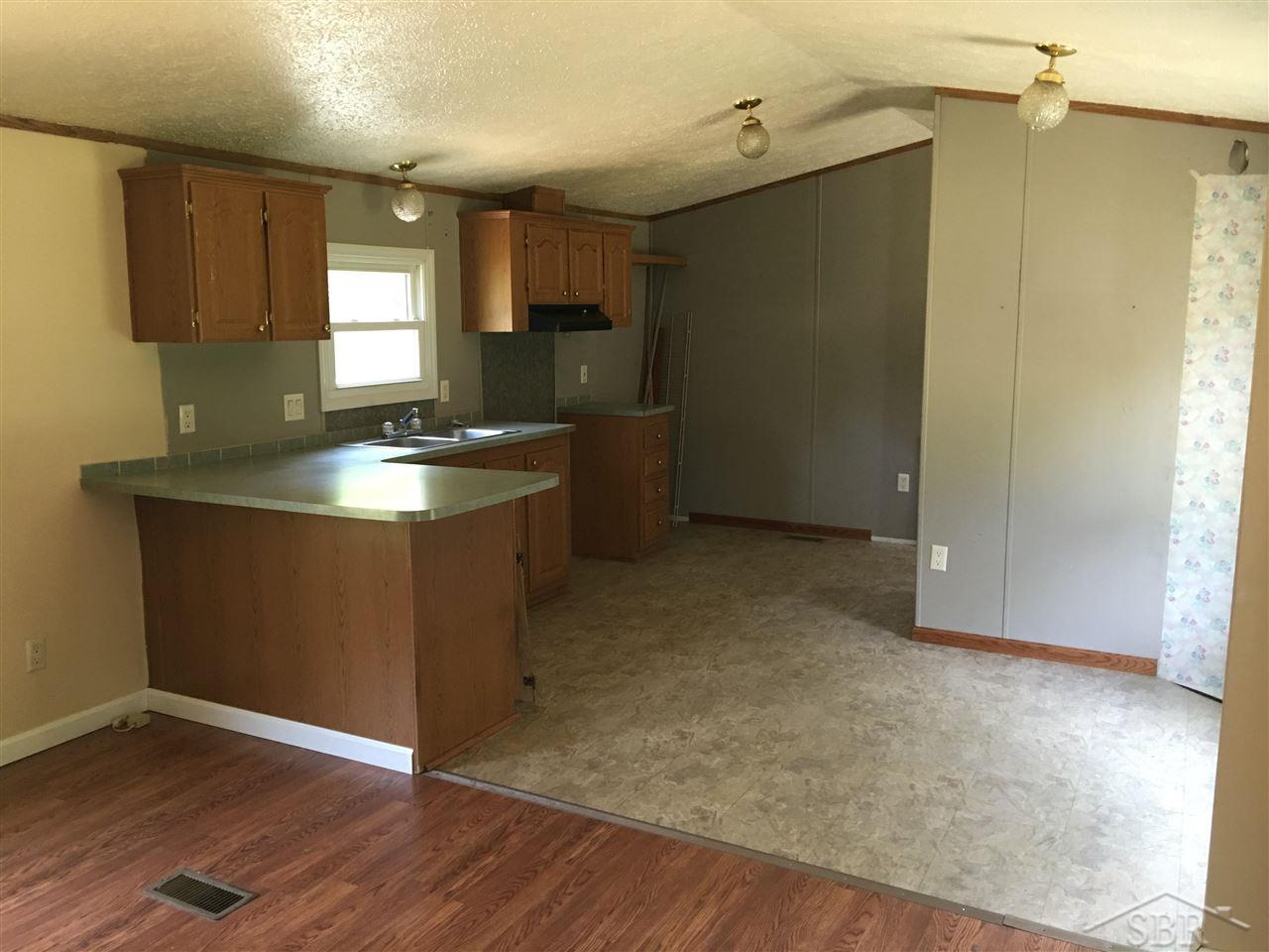 3769 Bay Arenac Line Road Pinconning, MI 48650 - Photo 2 of 6 31294918-1.JPG