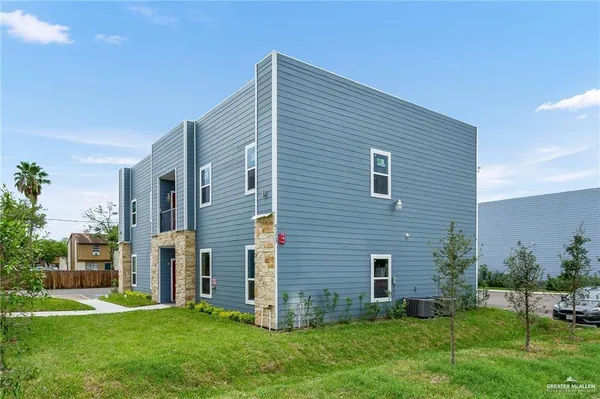 $1,045 | 513 North Cynthia Street, McAllen, TX 78501