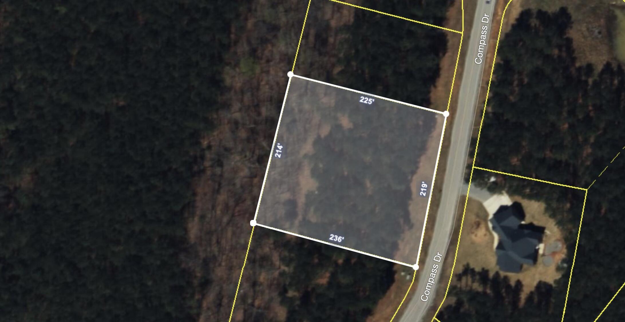 465 Compass Drive Jasper, TN 37347 - Photo 9 of 32 Image 11-12-23 at 8.01 PM
