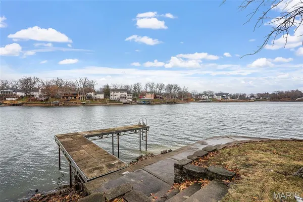 $515,000 | 1028 Bermuda Drive, Edwardsville, IL 62025