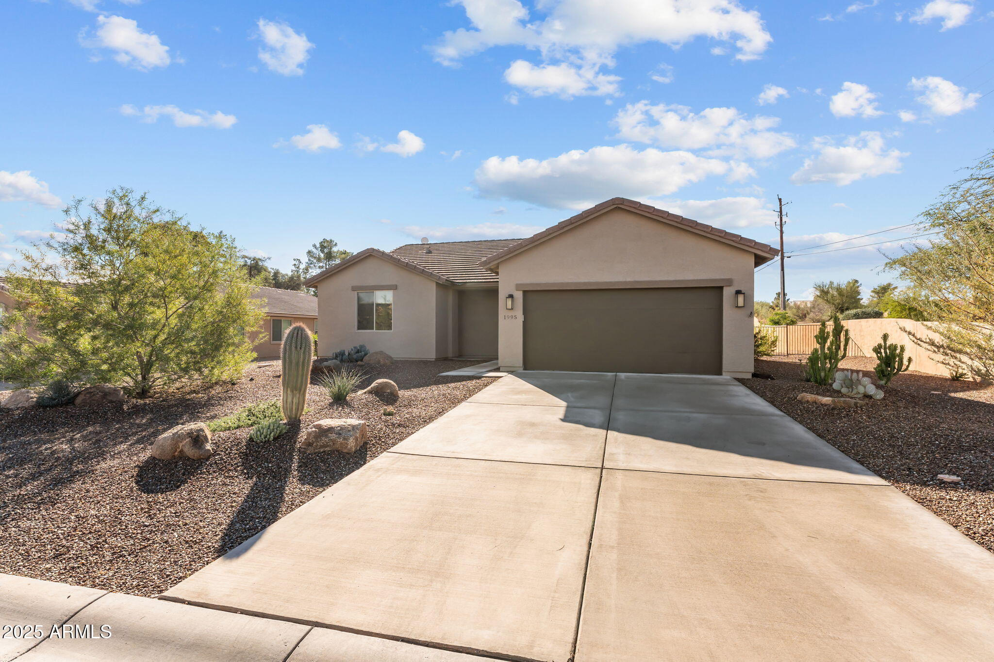 1995 West Ringo Road Wickenburg, AZ 85390 - Photo 2 of 22