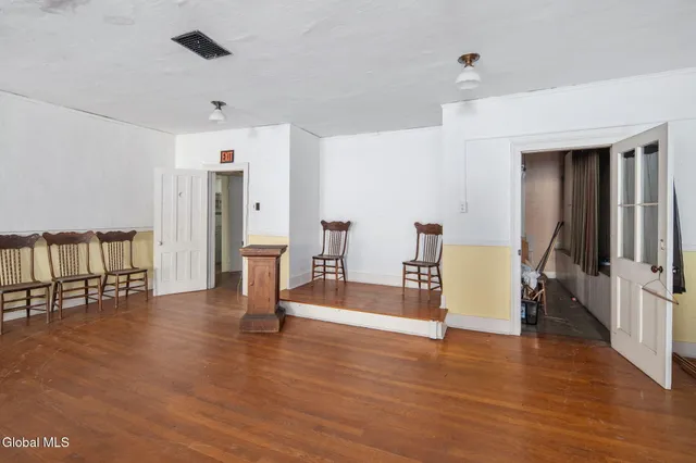 $79,900 | 97 Main Street, Maryland, NY 12155