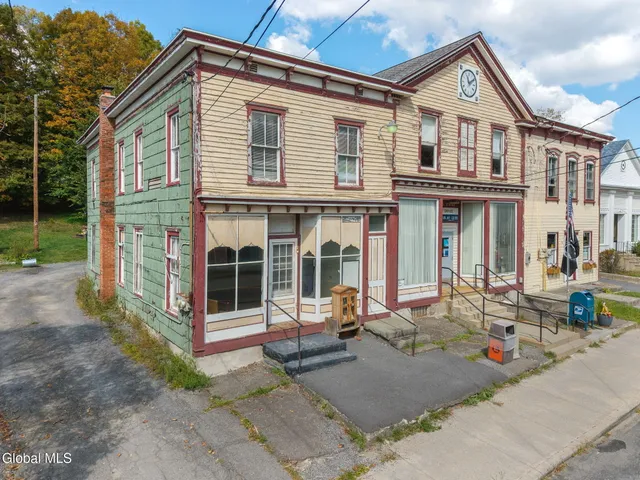 $79,900 | 97 Main Street, Maryland, NY 12155